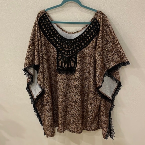 Handmade leopard print top with gold sequins and black lace - Picture 1 of 5